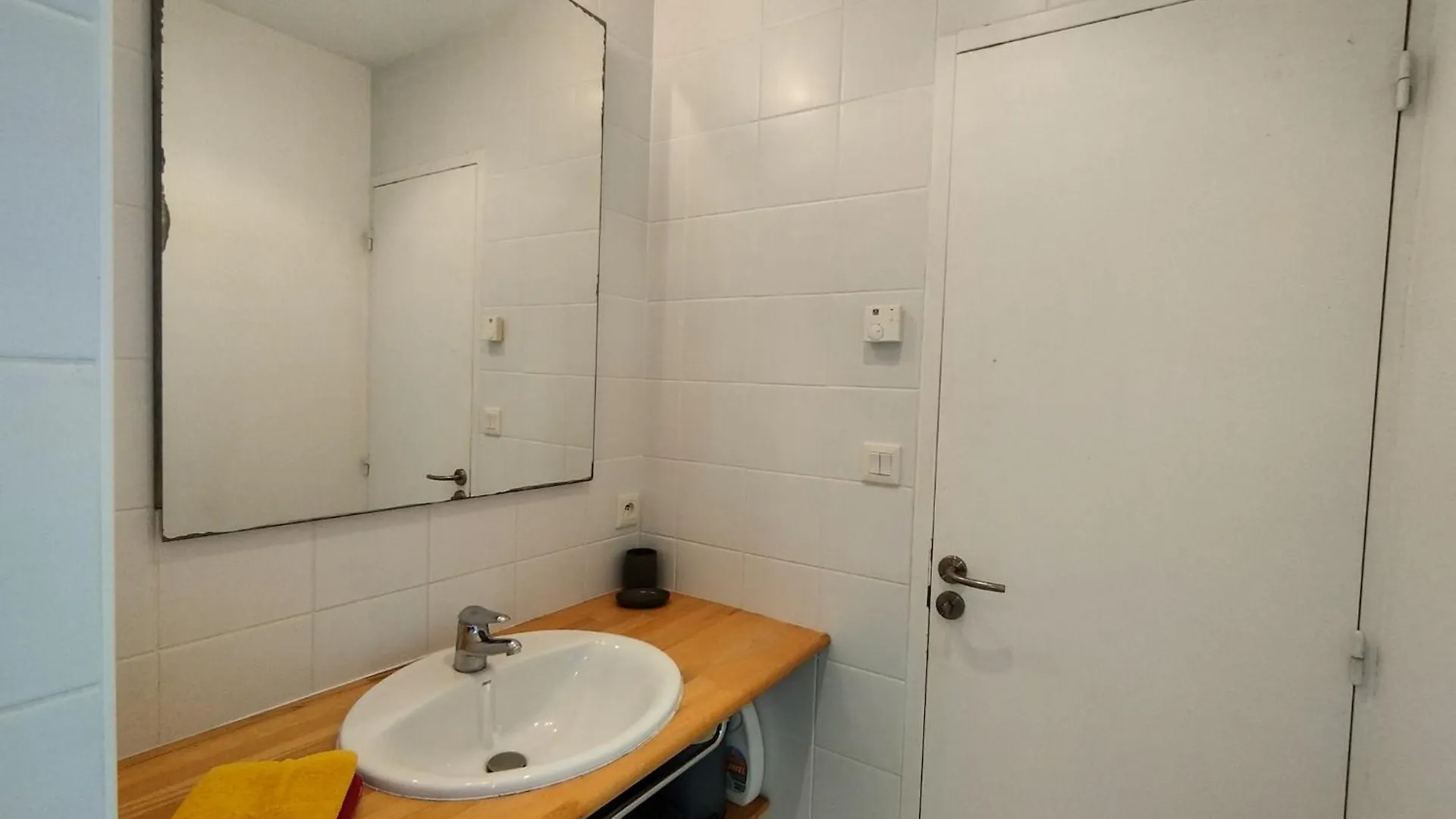 Spacious Apartment In Lanillis Lannilis Holiday home