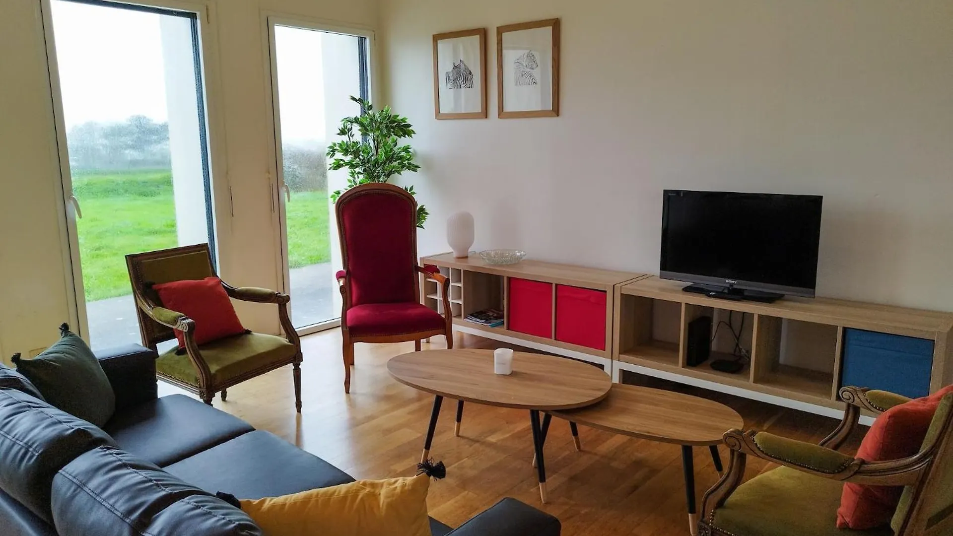 Spacious Apartment In Lanillis Lannilis France